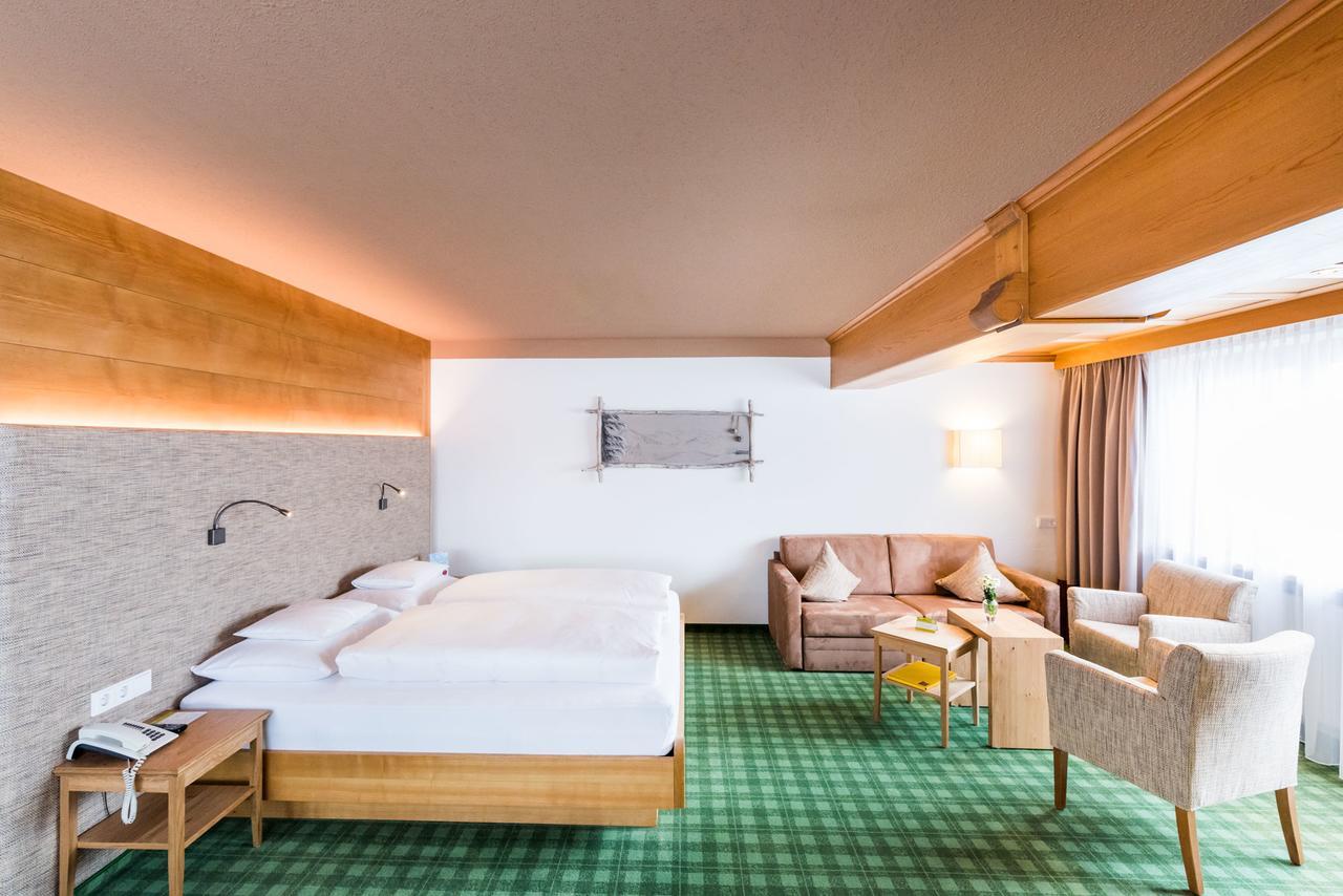 Hotel Walserberg Warth  Экстерьер фото